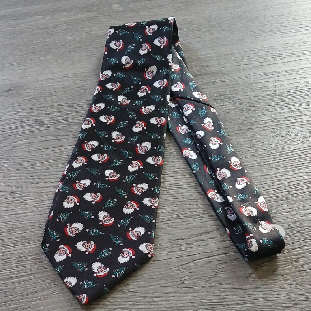 The Tie Man of Raleigh Santa Christmas tree holiday party tie NEW